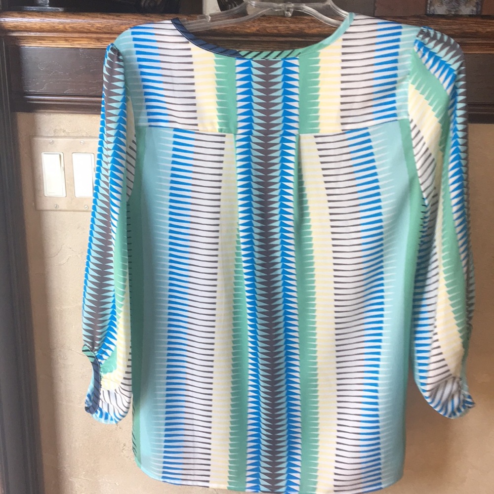 Blouse - Picture 2 of 3
